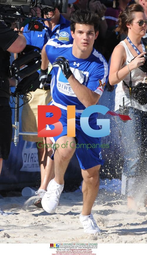 Taylor Lautner at Direct TV Beach Bowl