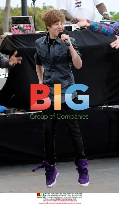 Justin Bieber Early Show Performance