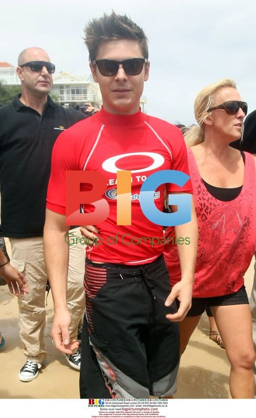 Zac Efron supports OneSight Foundation in Australia