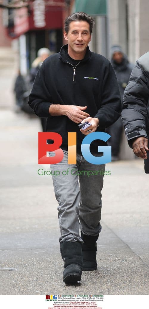 William Baldwin on 'Gossip Girl' set