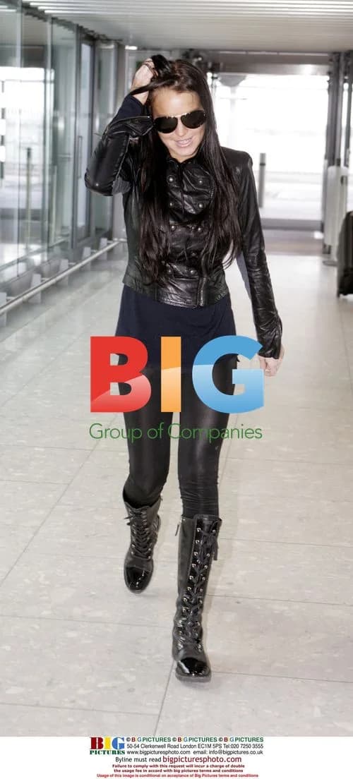 Lindsay Lohan Arrives in London