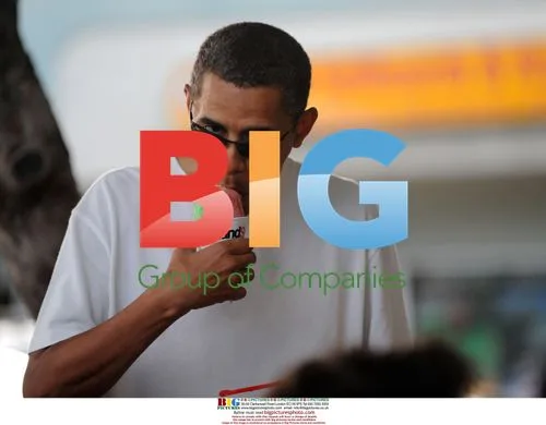 Obama Enjoys 'Snowbama' Shave Ice in Hawaii