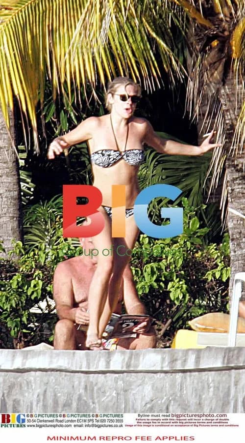 Prince Harry's Ex Chelsy Davy on Mauritius Beach