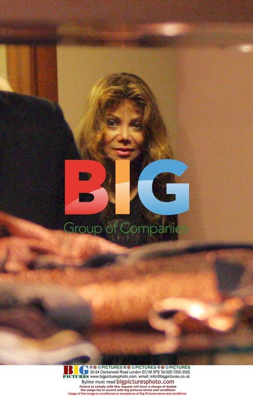 La Toya Jackson Shopping in Warsaw