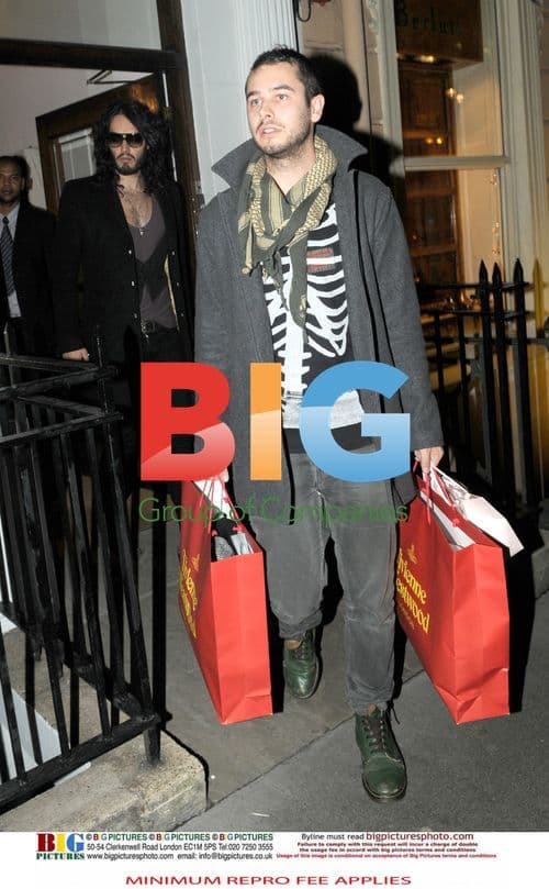 Russell Brand shops for ring in London