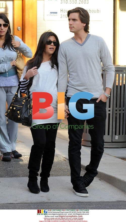 Pregnant Kourtney Kardashian & Scott Disick