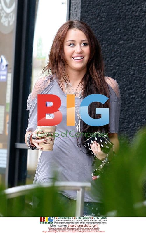 Miley Cyrus at Coffee Bean