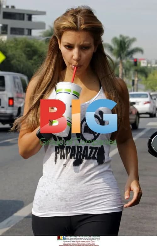 Kim Kardashian at BodyFactory Juice Bar