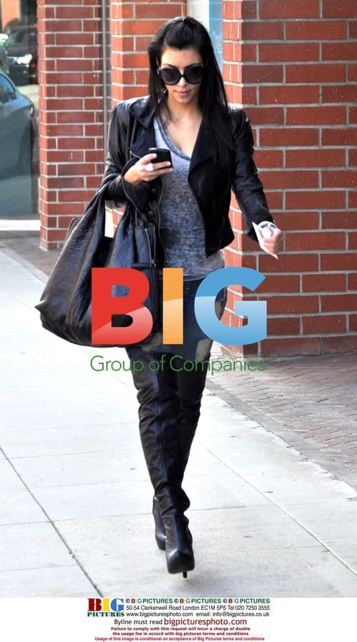 Kim Kardashian at Beverly Hills Nail Salon