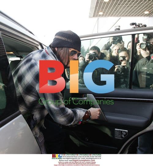 Johnny Depp Arrives in Belgrade