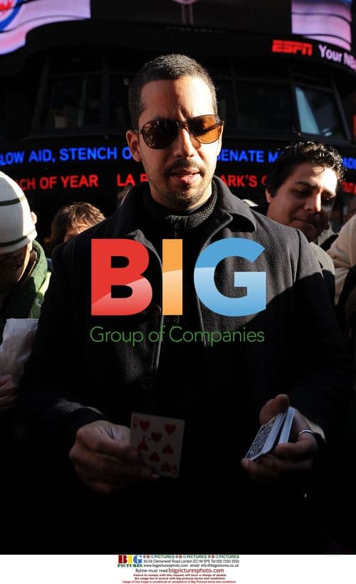 David Blaine Performs Fundraising Magic Marathon
