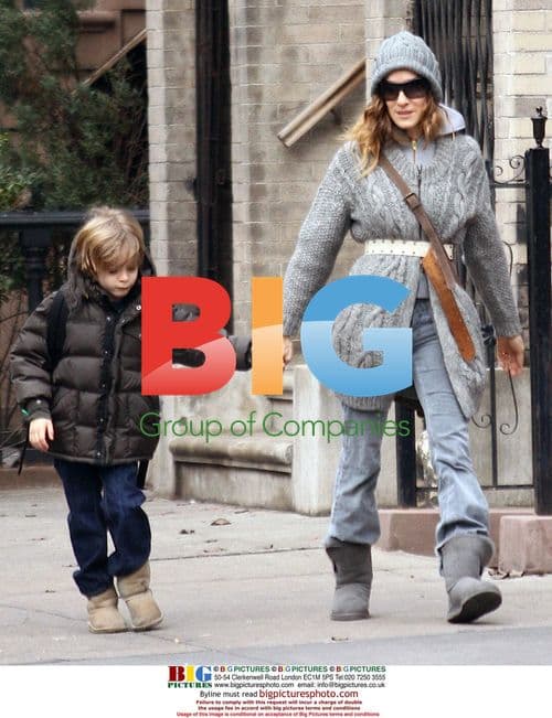 Sarah Jessica Parker Takes Son to School
