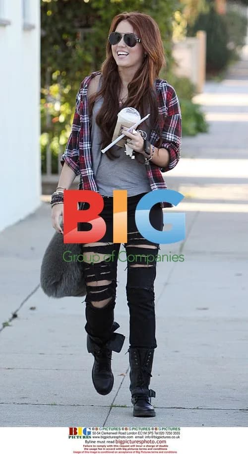 Miley Cyrus with Liam Hemsworth and Puppy