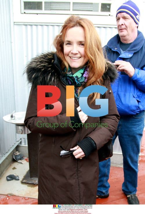 Lea Thompson Signing Autographs at Sundance