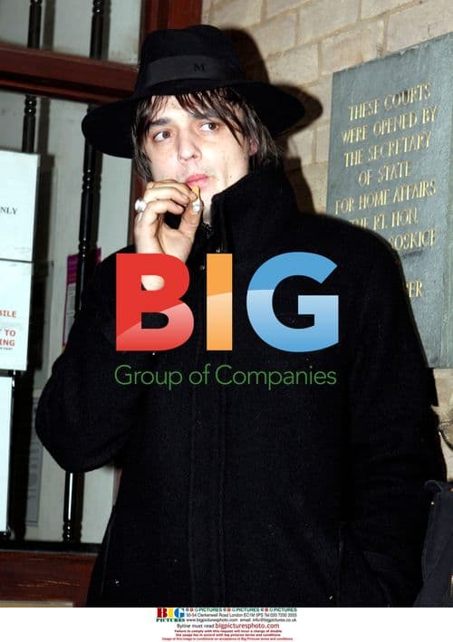 Pete Doherty Arrested, Signing Autographs