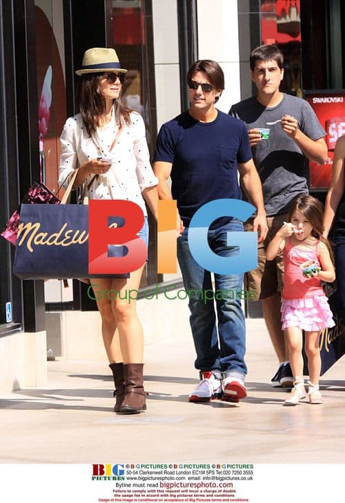 Tom Cruise and Family at Westfield Mall