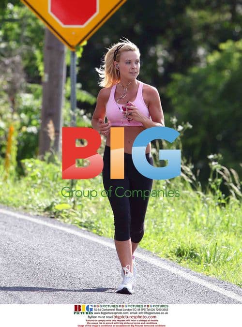 Kate Gosselin Jogging in Wernersville