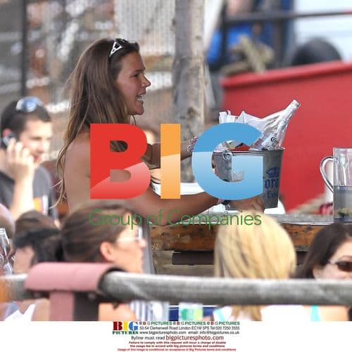 Joss Stone Relaxes Outdoors