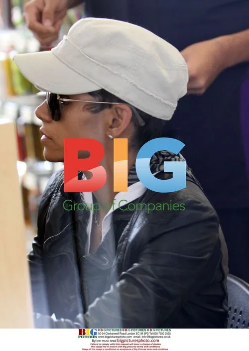 Halle Berry Running Errands