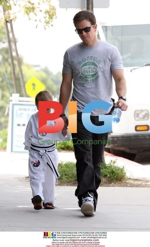 Mark Wahlberg and son shopping