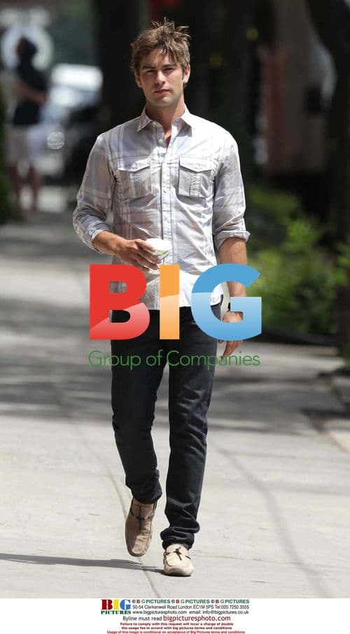 Chace Crawford and Gossip Girl Cast Arrive in NYC