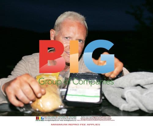 Gazza Brings Food to Moat Standoff