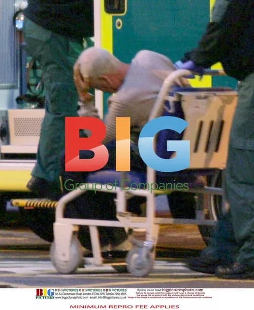 Gazza Brings Food to Moat Standoff