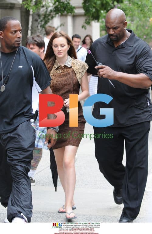 Leighton Meester on "Gossip Girl" Set