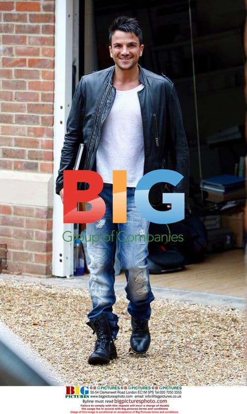 Peter Andre Spotted in Surrey