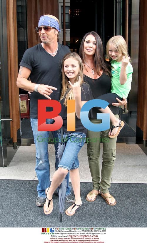 Bret Michaels Leaves NYC Hotel with Family
