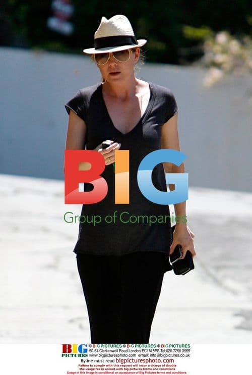 Ellen Pompeo Out in LA
