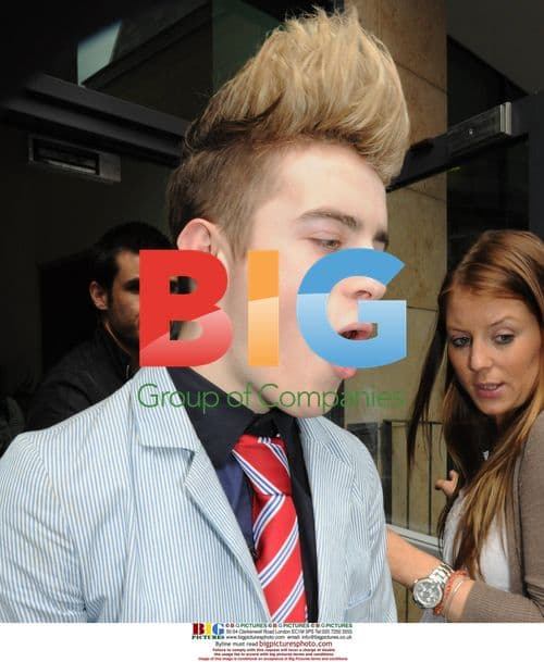 YouTube pranksters tape Jedward pics to breasts