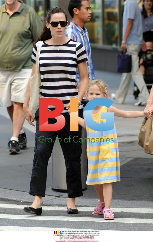 Jennifer Garner and Violet Affleck Leaving Church