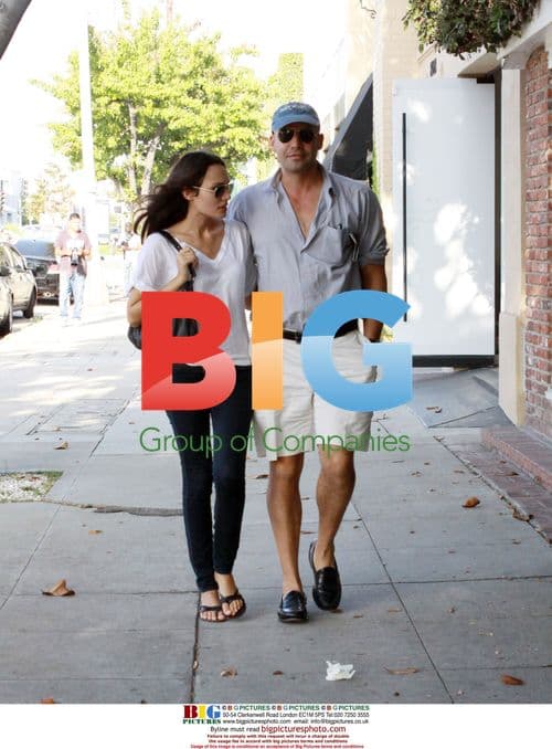 Billy Zane and Girlfriend Grab Lunch