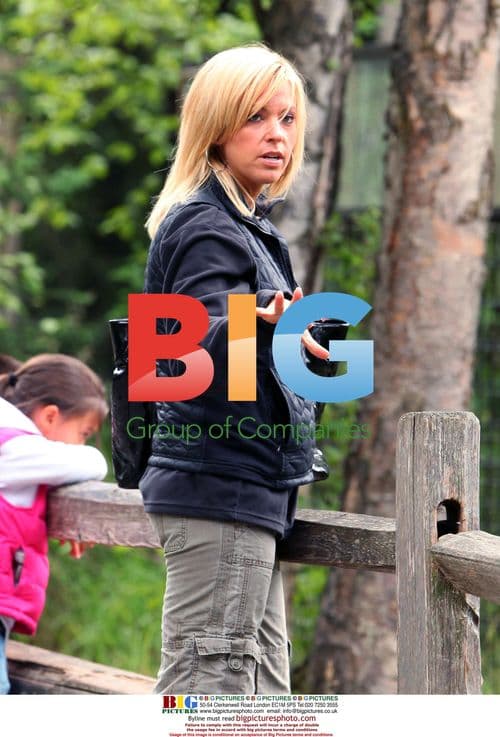 Kate Gosselin and Kids Visit Alaska Zoo