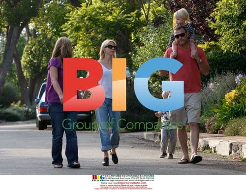 Naomi Watts and Liev Schreiber with sons