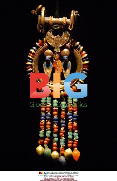 Tutankhamun's Earring at King Tut Exhibit