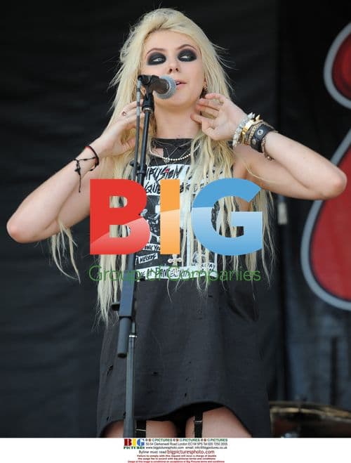 Singer Taylor Momsen performs on Warped Tour