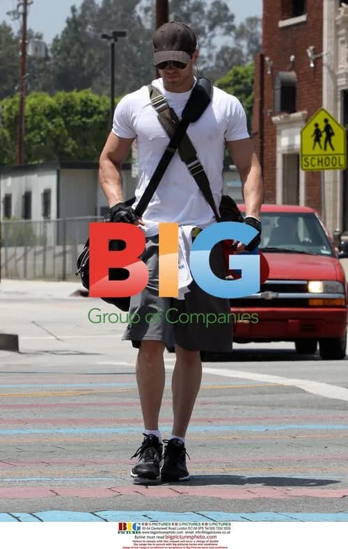 Kellan Lutz Leaving Gym in LA