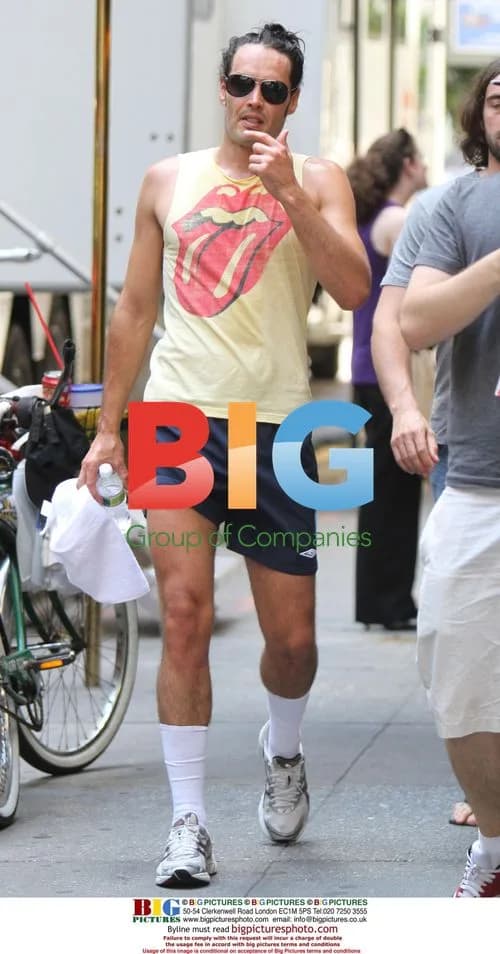 Russell Brand on Set of "Arther"