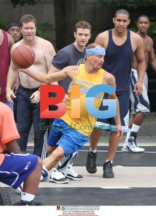 Justin Timberlake on Set of "Friends With Benefits"