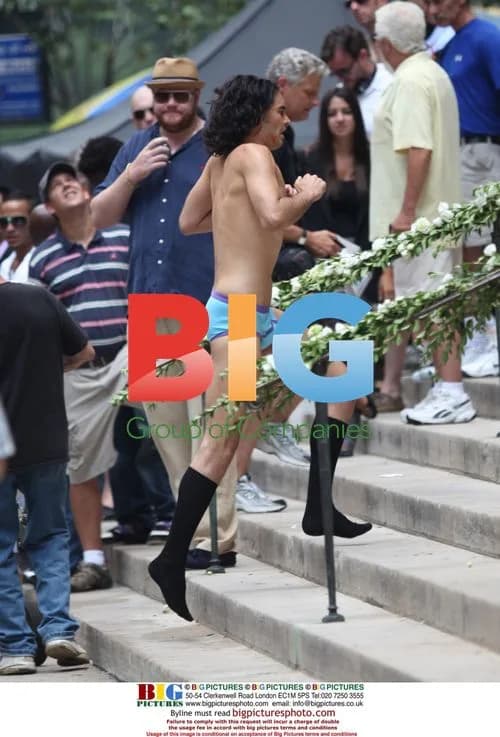 Russell Brand Filming 'Arthur' Shirtless in NYC