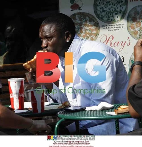 Akon Eating Pizza in New York City