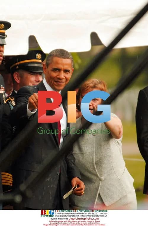 Obama Conducts Memorial Day Service