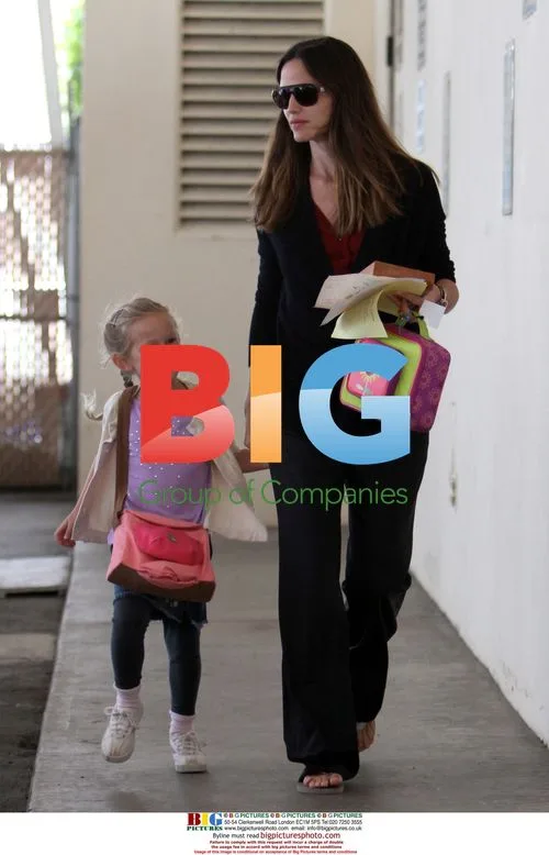 Jennifer Garner with daughter Violet