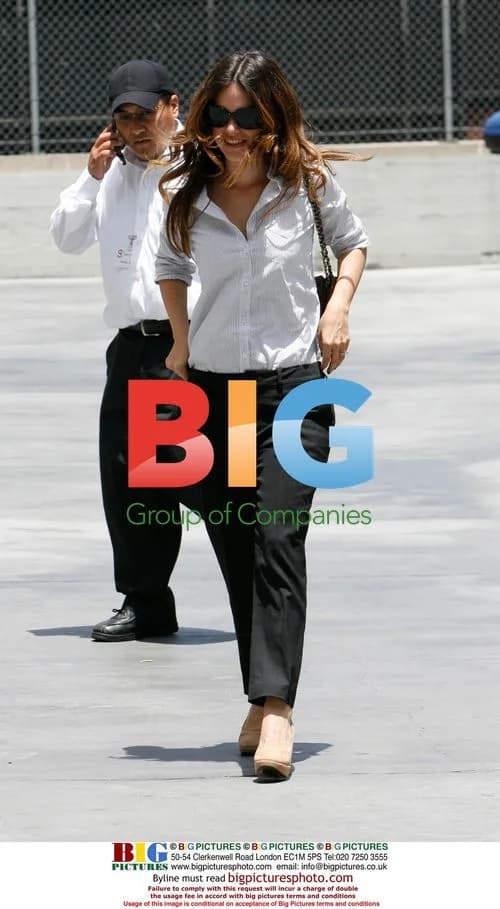 Rachel Bilson Grabs Lunch in Hollywood