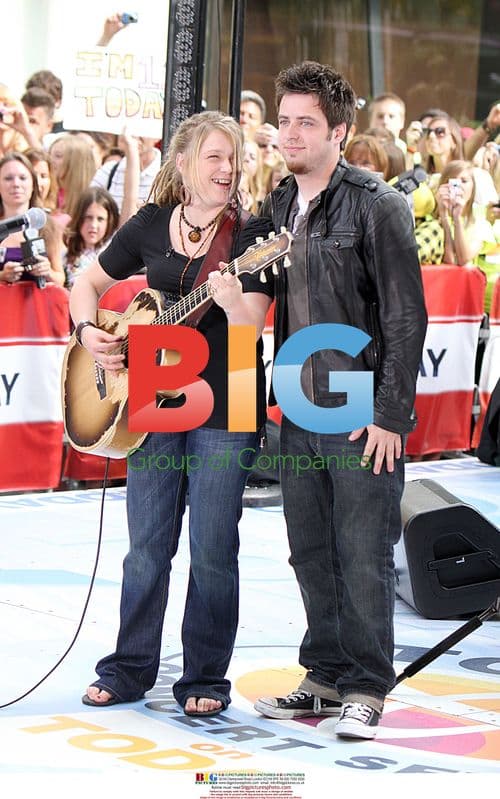 Lee DeWyze and Crystal Bowersox at Today Show Concert