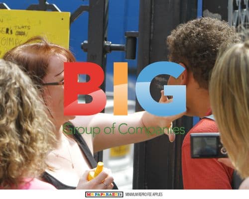 Craig Charles Spotted Outside Pub