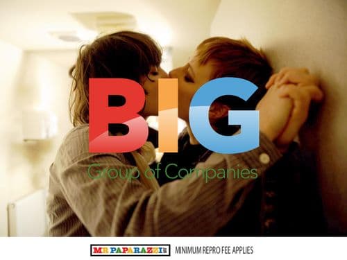 Big Brother's Shabby Poses with Art Group