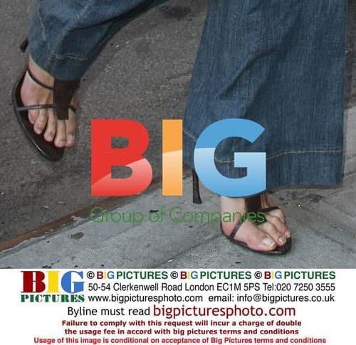 Katie Holmes with daughters in NYC